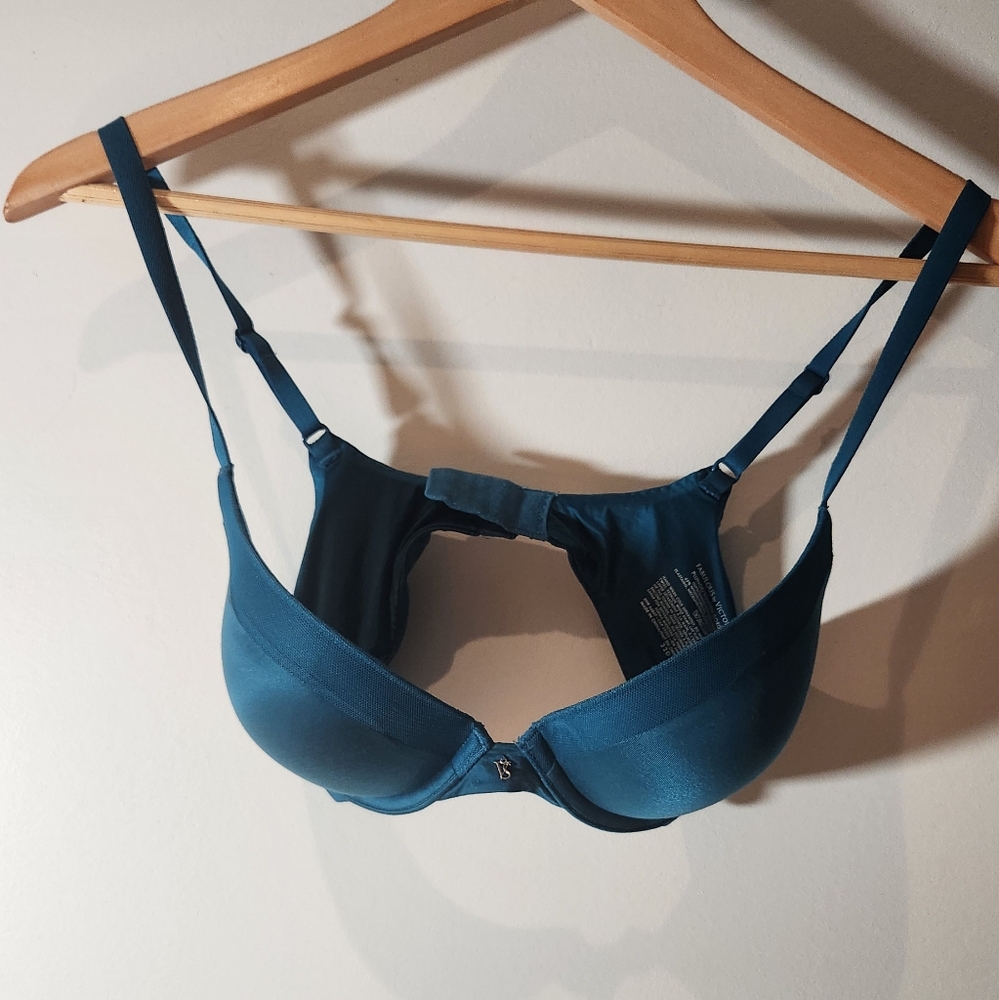 Fabulous By Victoria Secret 32D Plunge Deep Teal Bra.
